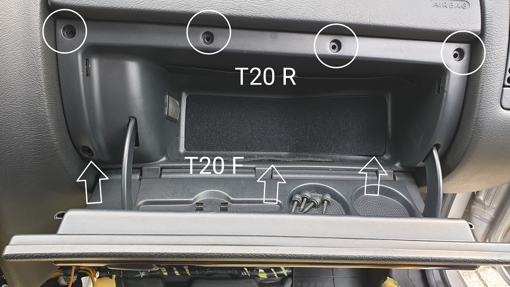 dashboardkastje Xantia T2.jpg